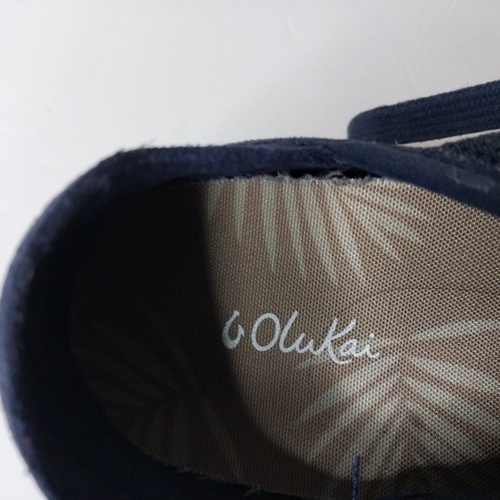 OluKai Dark Blue Size 8w Women's Sneakers Made in Vietnam - Picture 11 of 12
